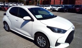 
									Toyota Yaris HYBRID X 2023 full								