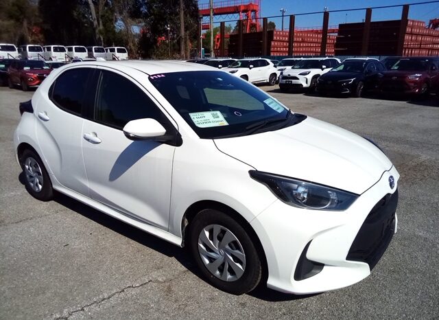 
								Toyota Yaris HYBRID X 2023 full									