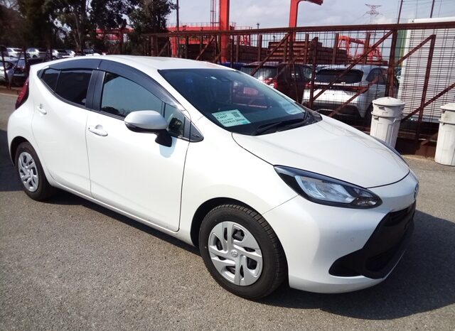 
								Toyota Aqua X 2022 full									