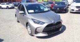 Toyota Yaris HYBRID X 2022