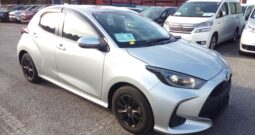 Toyota Yaris HYBRID X 2023
